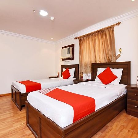 Oyo 416 Bonais Hotel Ал Ахса Екстериор снимка