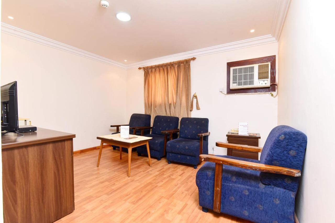 Oyo 416 Bonais Hotel Ал Ахса Екстериор снимка