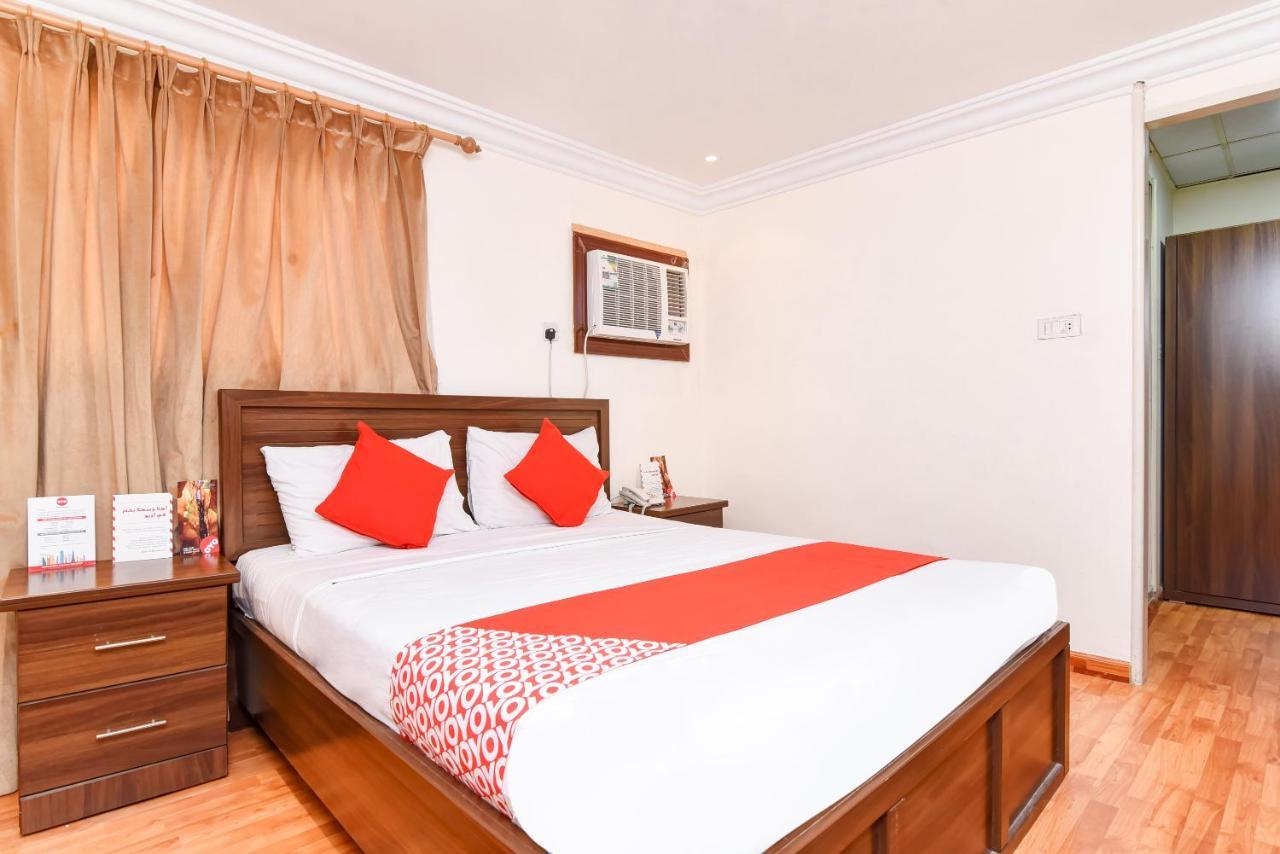 Oyo 416 Bonais Hotel Ал Ахса Екстериор снимка